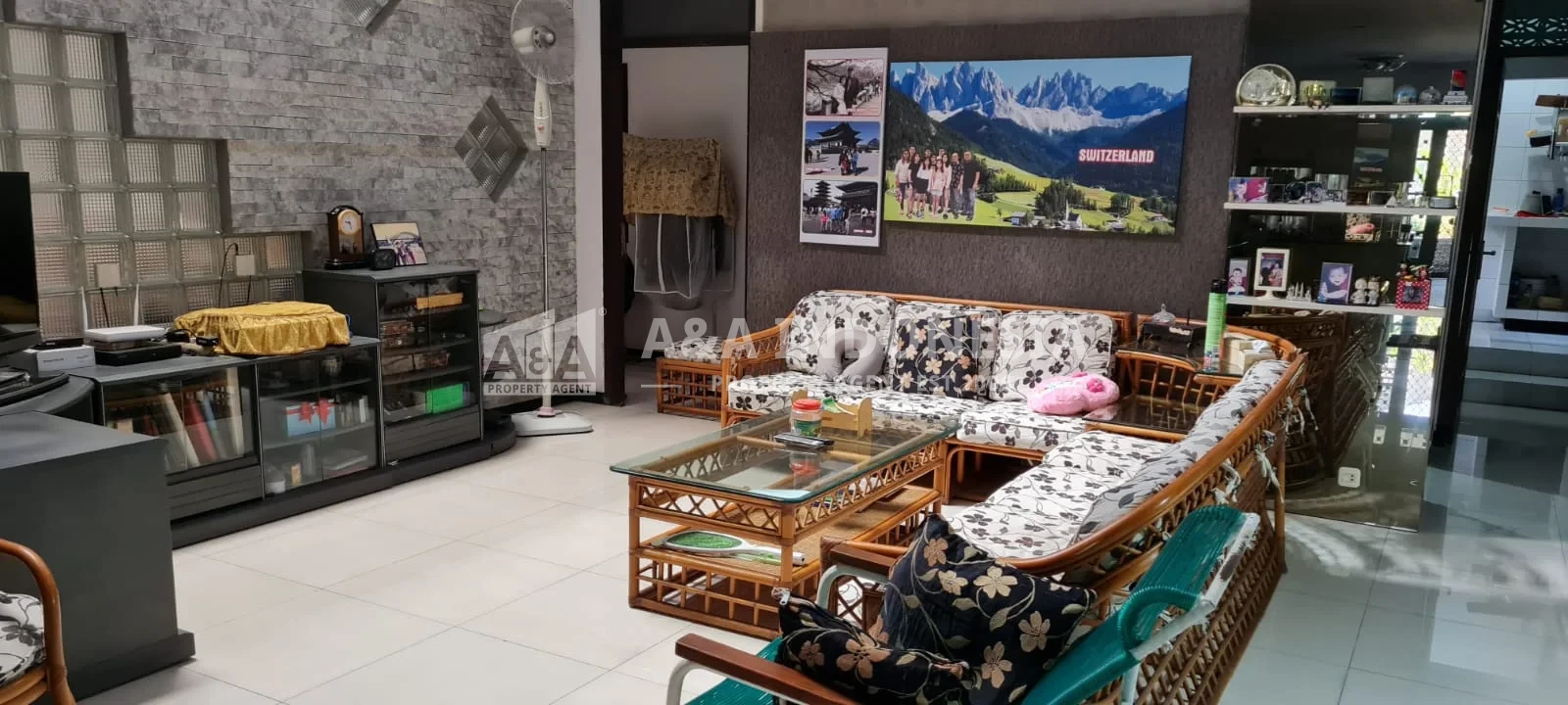 Dijual Rumah Mewah 2 Lantai Siap Huni di Jalan Asahan Surabaya Pusat - Thumbnail 6