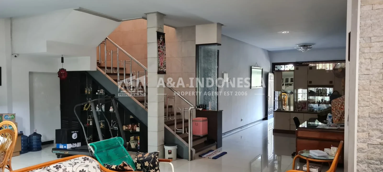 Dijual Rumah Mewah 2 Lantai Siap Huni di Jalan Asahan Surabaya Pusat - Thumbnail 7
