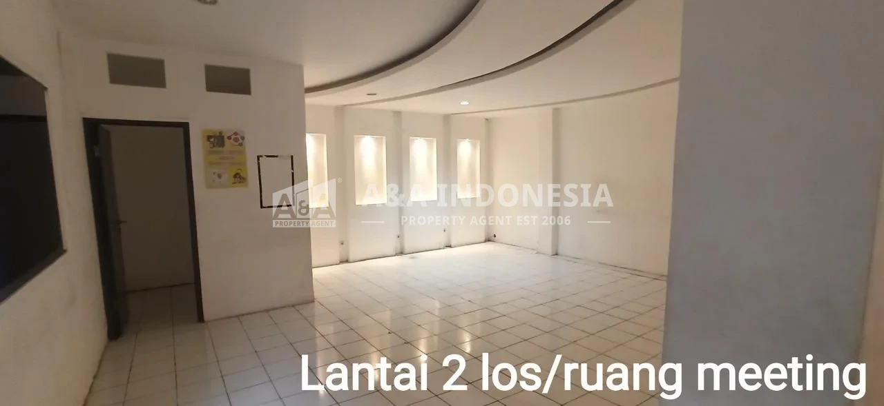 Dijual atau Disewakan Ruko Komersial Lokasi Strategis di Komplek RMI Ngagel Surabaya Timur - Thumbnail 3