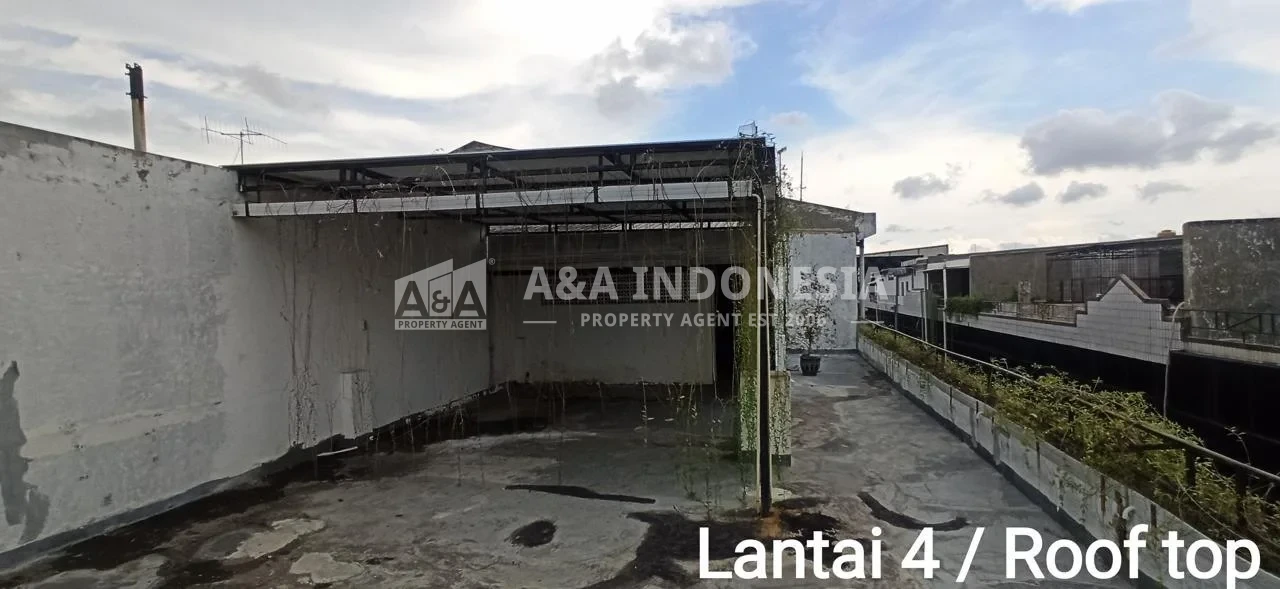 Dijual atau Disewakan Ruko Komersial Lokasi Strategis di Komplek RMI Ngagel Surabaya Timur - Thumbnail 4