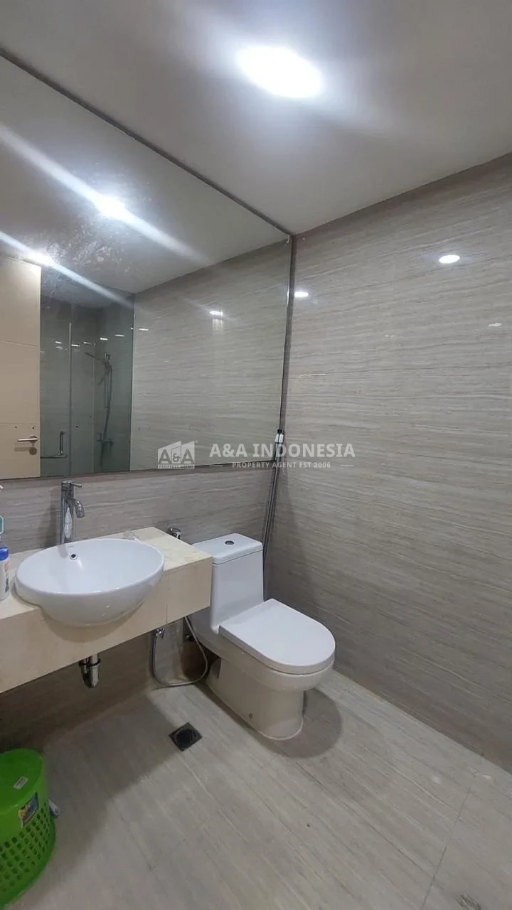 Disewakan Apartemen 3BR di La Riz Pakuwon Indah Surabaya Barat - Image 1