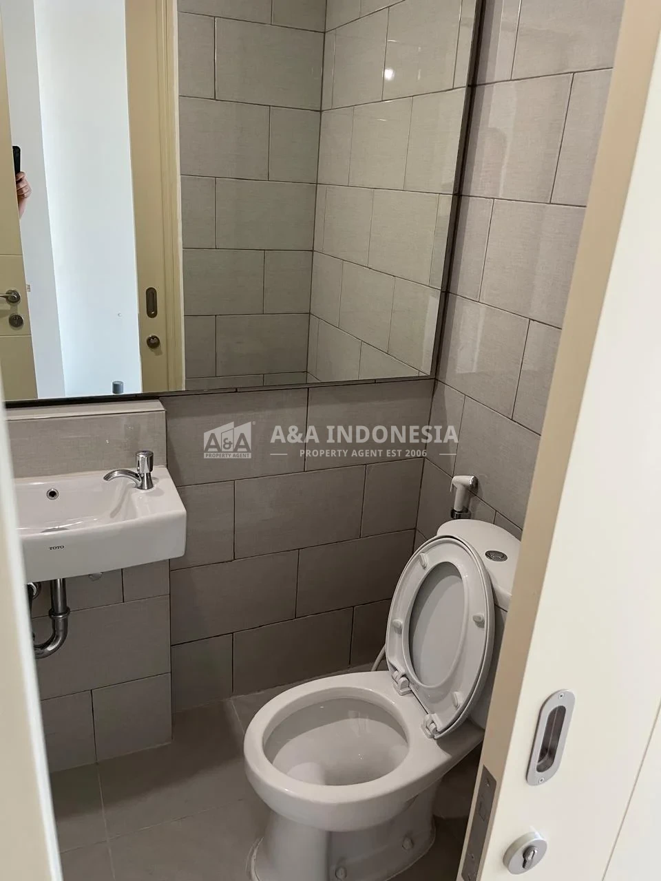 Dijual Murah Apartemen Amor Pakuwon City Surabaya Timur - Thumbnail 2