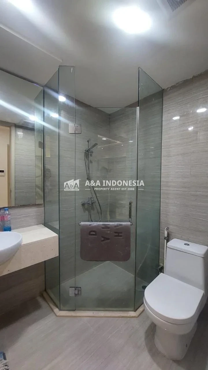 Disewakan Apartemen Lokasi Strategis Luas 3BR La Riz Pakuwon Indah Surabaya Barat - Thumbnail 5