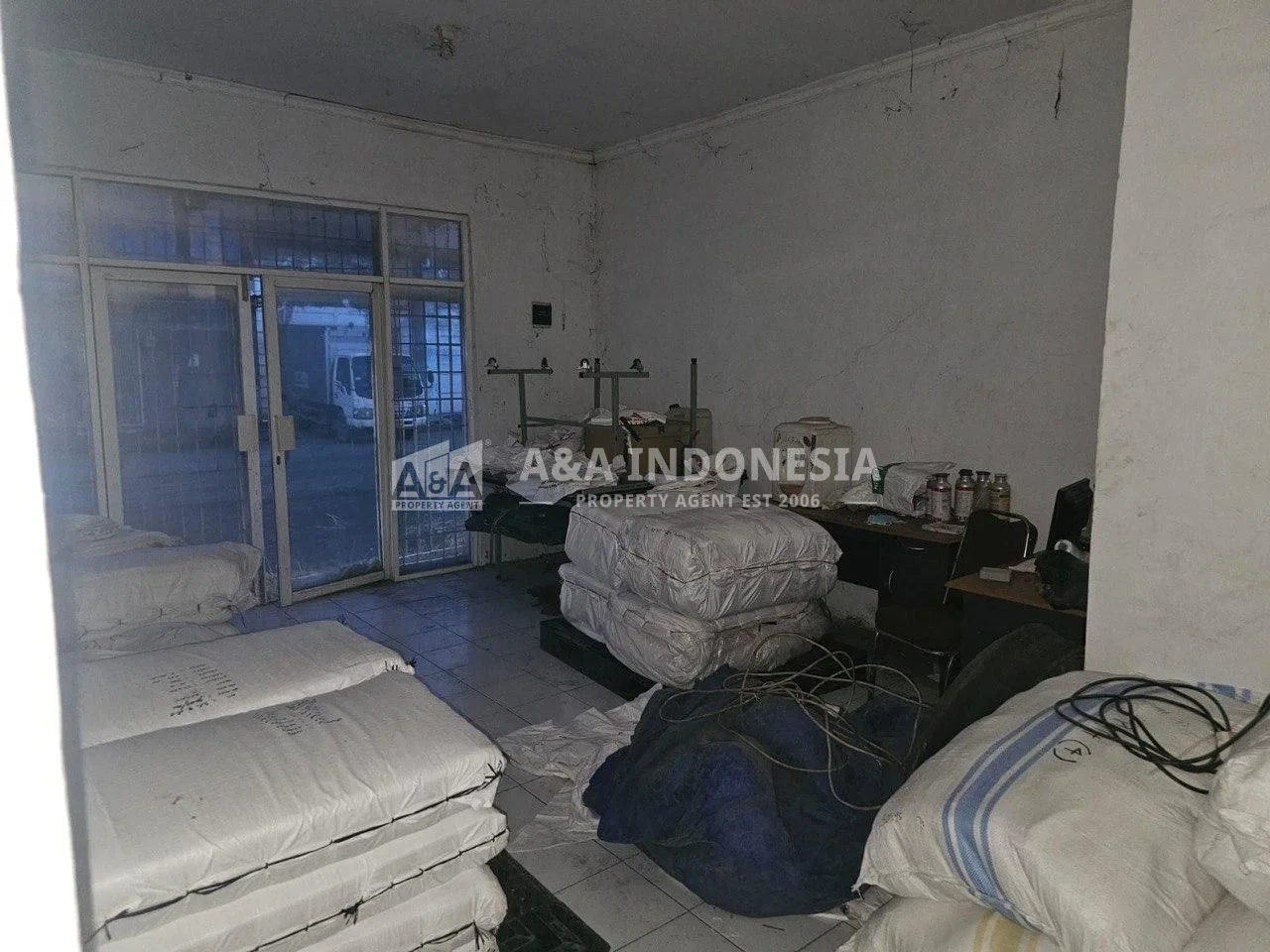 Jual Gudang Siap Pakai Lokasi Strategis di Pergudangan JJ Permata Jabon Tambak Sawah, Sidoarjo - Thumbnail 5