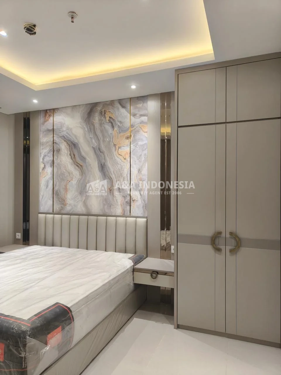 Dijual atau Disewakan Apartemen Eksklusif di Ciputra World Tower The Vertu Surabaya Barat - Thumbnail 2