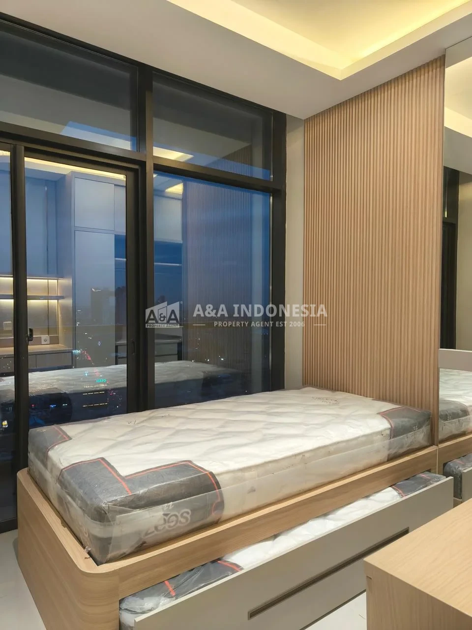 Dijual atau Disewakan Apartemen Eksklusif di Ciputra World Tower The Vertu Surabaya Barat - Thumbnail 3