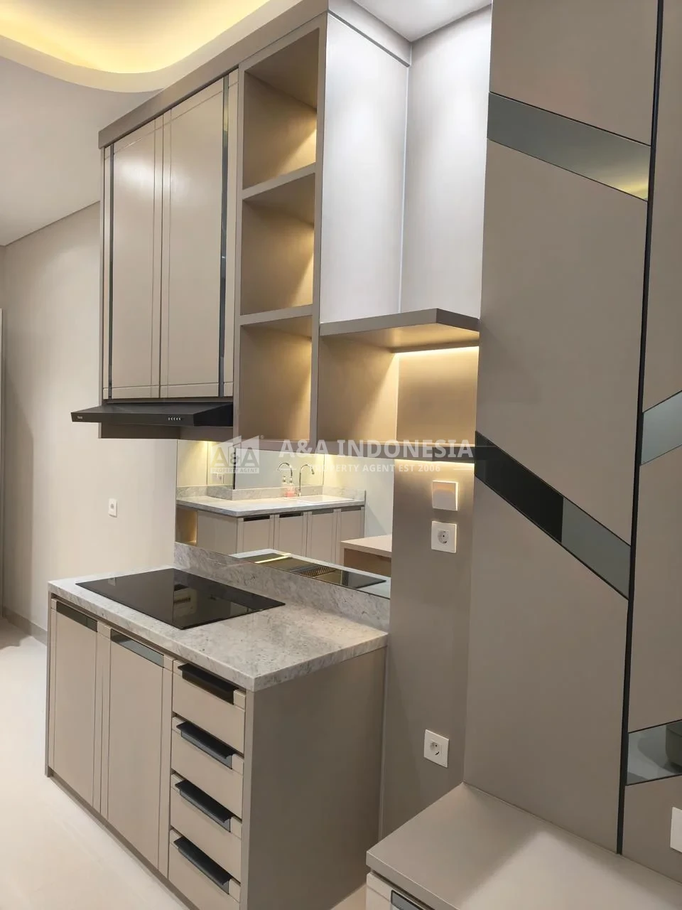 Dijual atau Disewakan Apartemen Eksklusif di Ciputra World Tower The Vertu Surabaya Barat - Thumbnail 5