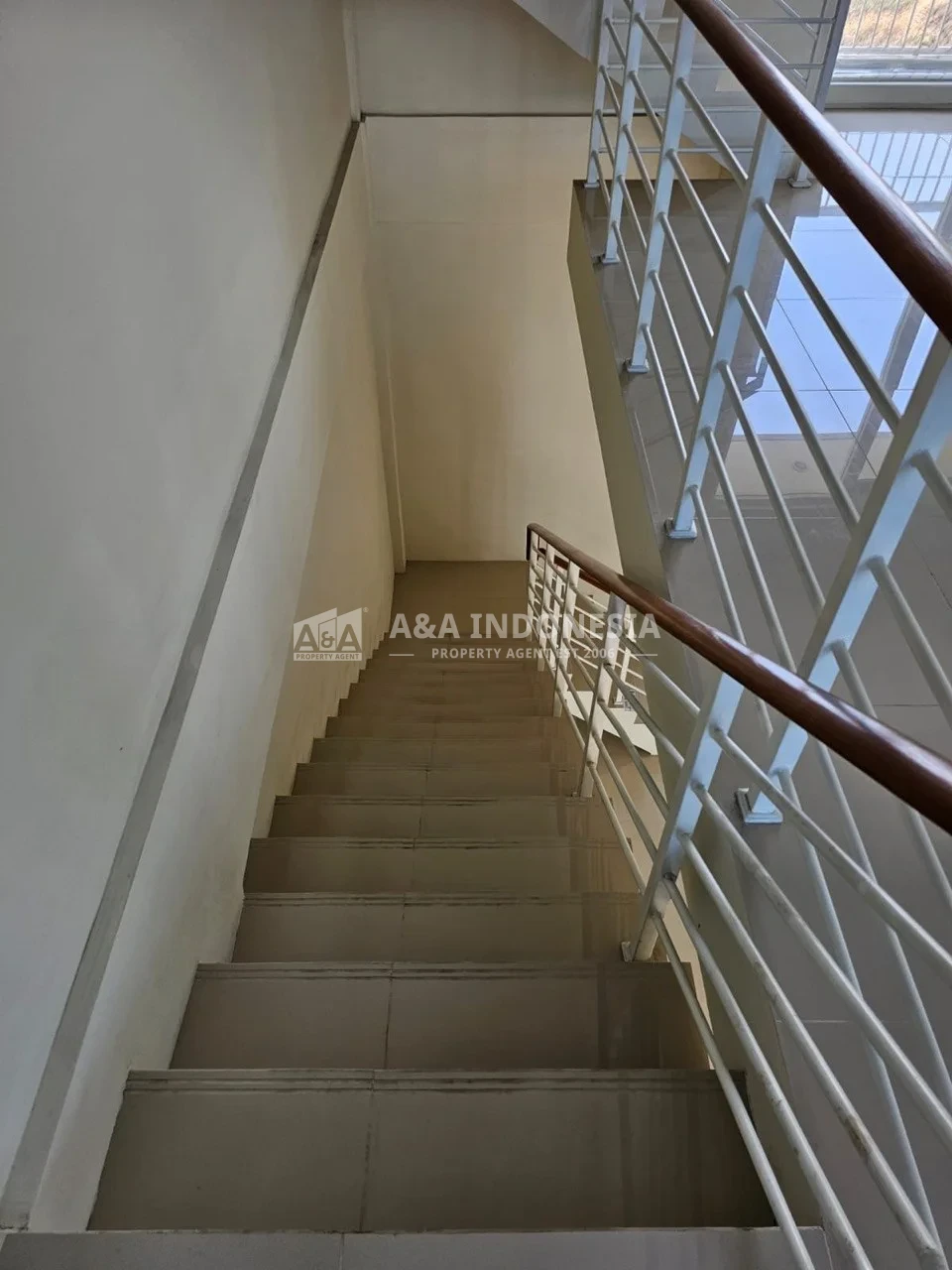 Jual Ruko 3 Lantai Lokasi Komersial Strategis di Northwest Boulevard Citraland Utara Surabaya Barat - Thumbnail 2