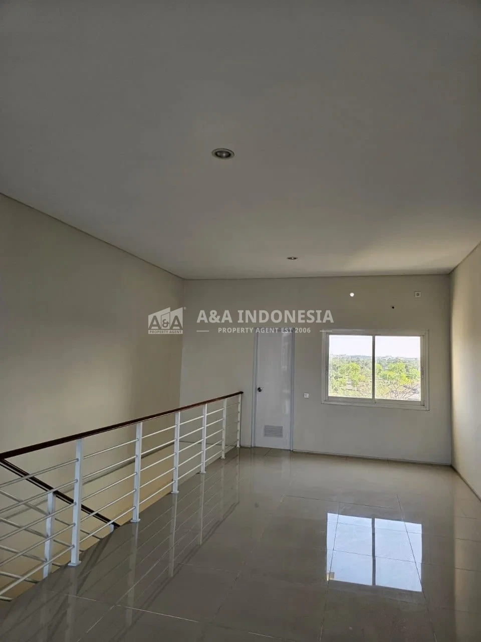 Jual Ruko 3 Lantai Lokasi Komersial Strategis di Northwest Boulevard Citraland Utara Surabaya Barat - Thumbnail 7