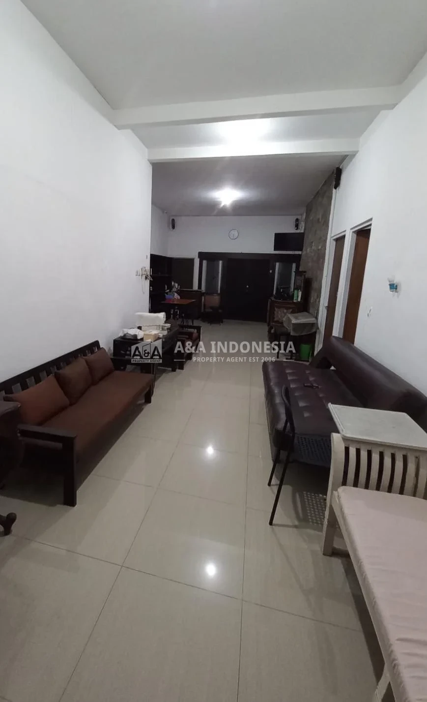Dijual Rumah Hunian Lokasi Strategis Dekat Fasilitas Kesehatan dan Fasilitas Pendidikan Jl Jemursari Surabaya Selatan - Thumbnail 3