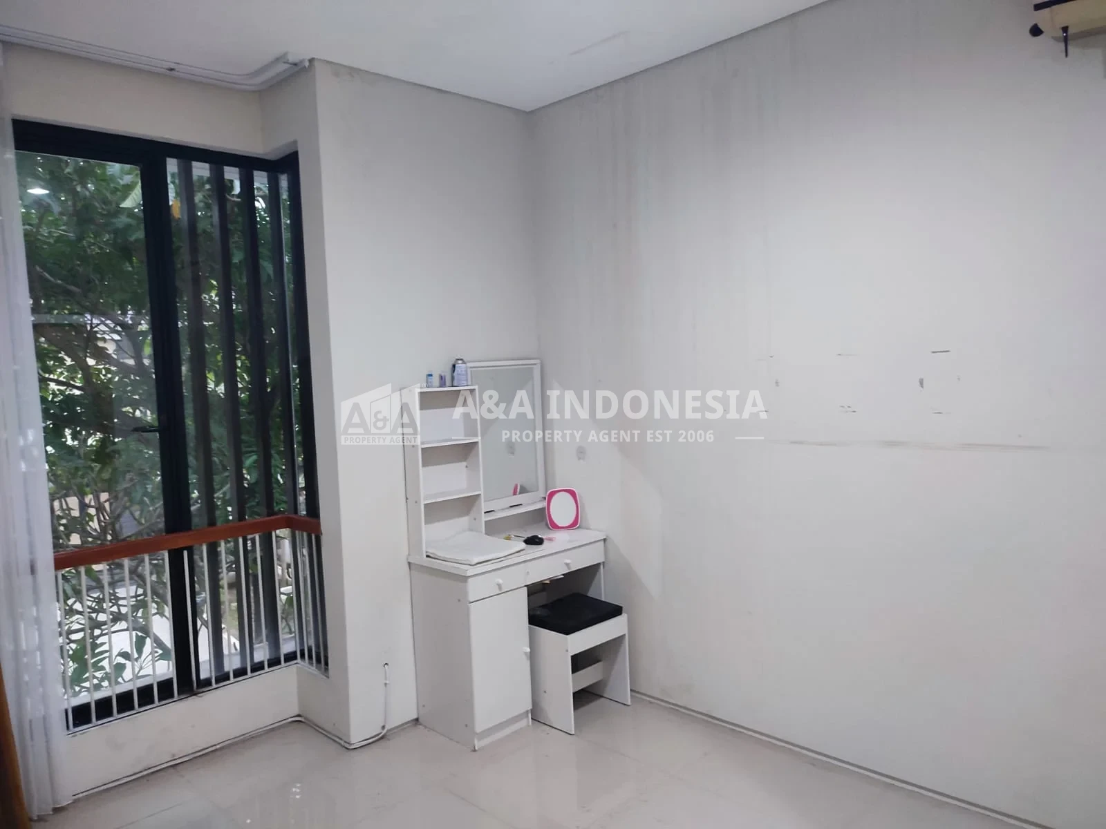 Dijual Cepat BU Rumah Minimalis Citraland North West Lake , Surabaya Barat - Thumbnail 2