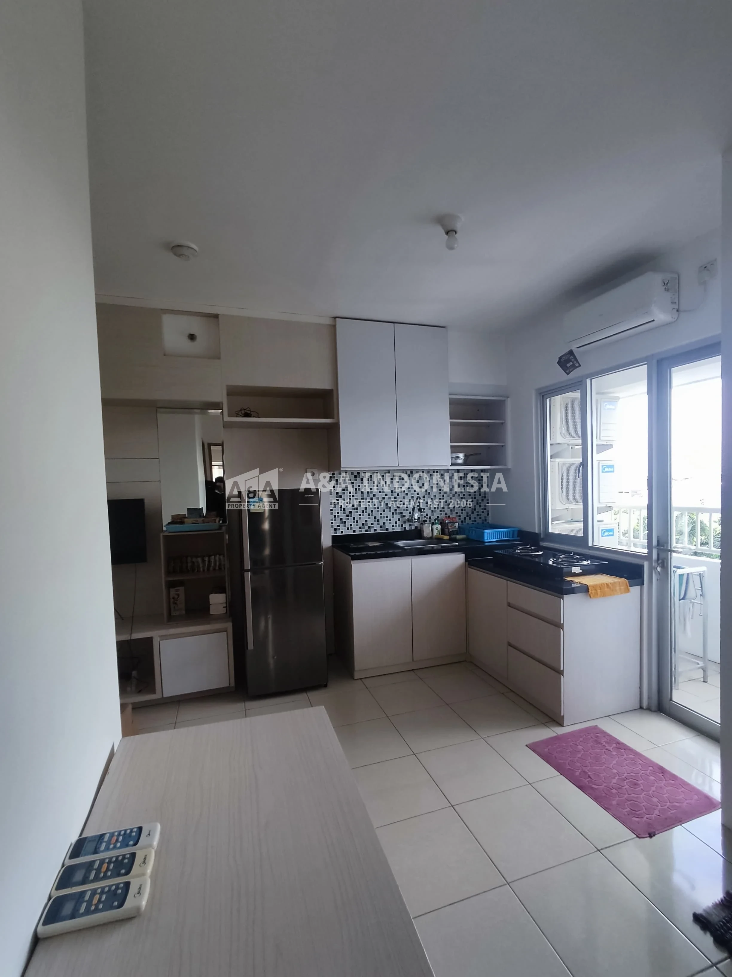 Dijual/Disewakan Unit Apartemen 3 BR Educity Princeton Lantai 3 Full Furnished Lokasi Strategis Pakuwon City Surabaya Timur - Image 1
