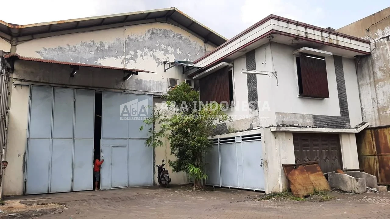 Disewakan atau Dijual Gudang di Raya Bambe, Gresik - Image 1