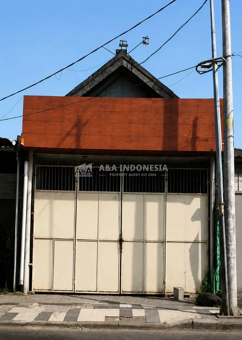 Disewakan Rumah Usaha Di Kawasan Babatan Wiyung, Surabaya - Image 1