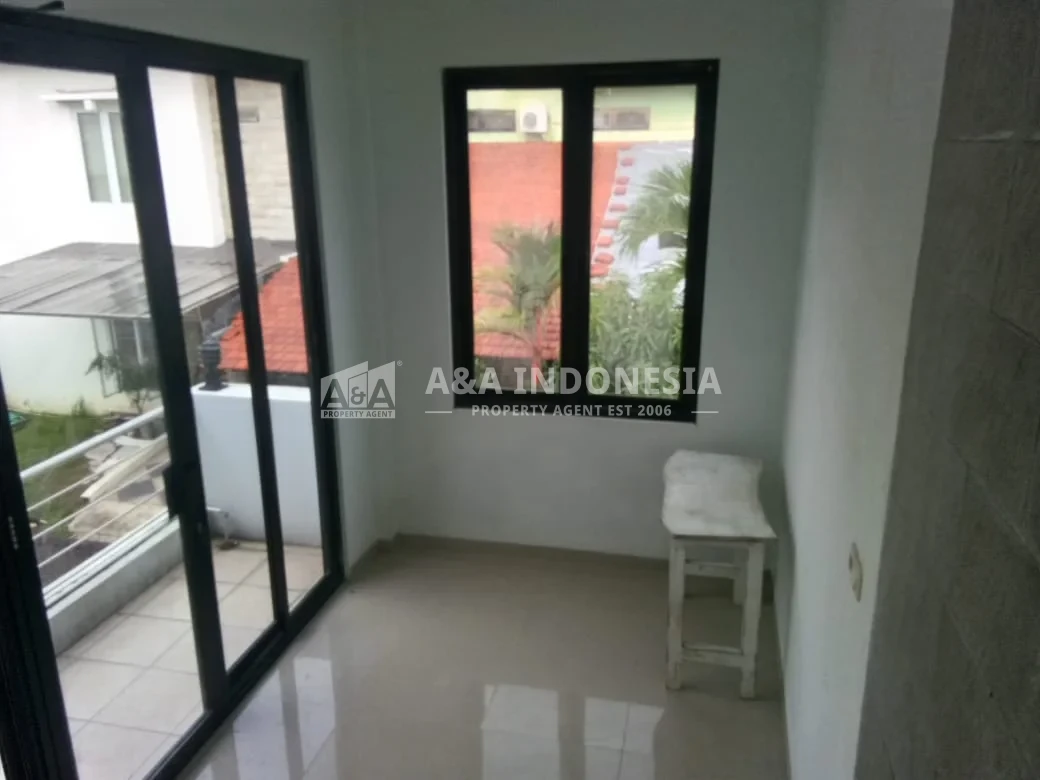 Jual Rumah Siap Huni Di Griya Asri Pakuwon City Surabaya Timur - Thumbnail 2