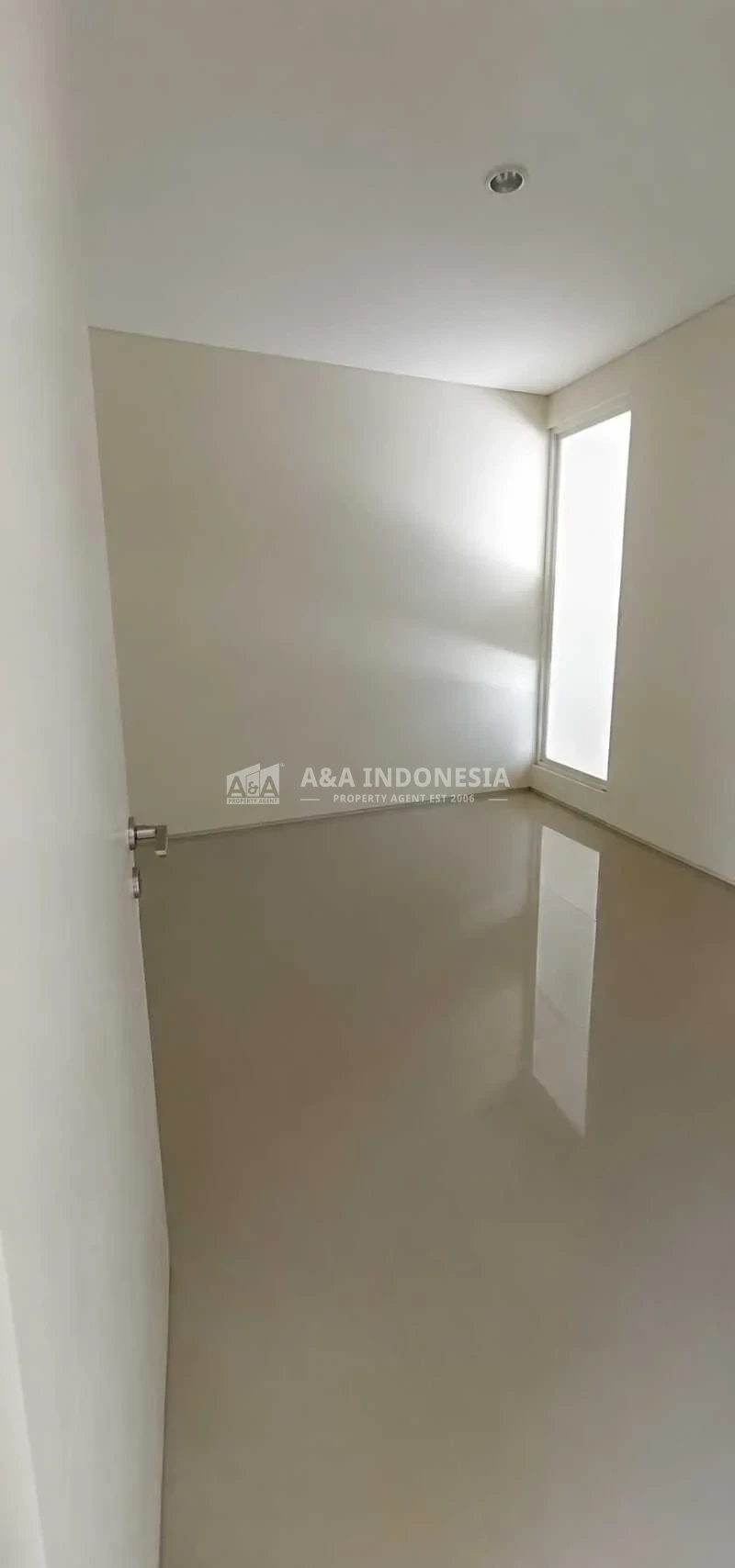 Disewakan Rumah Di Kawasan Northwest Park, Surabaya Barat - Thumbnail 2