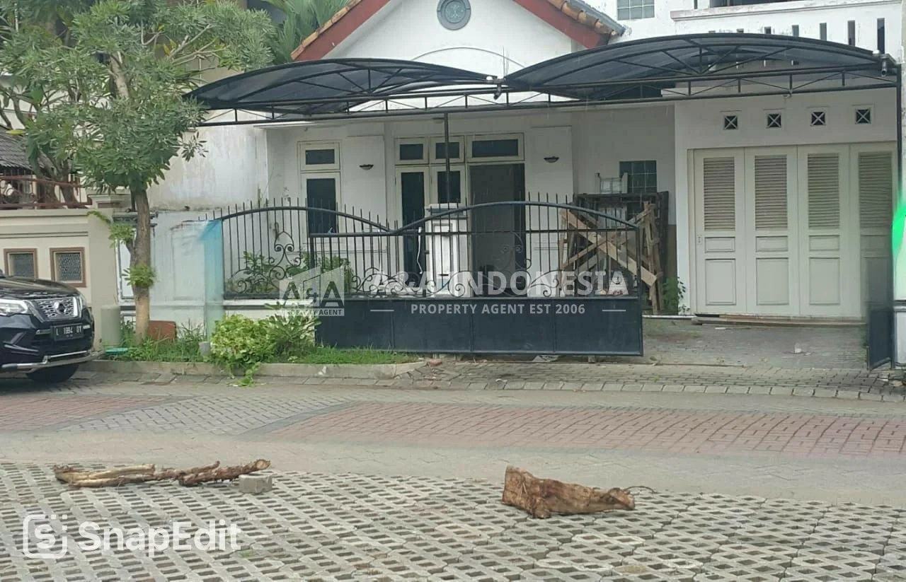 Dijual Rumah siap huni di Villa Taman Gapura Citraland, Surabaya Barat - Image 1