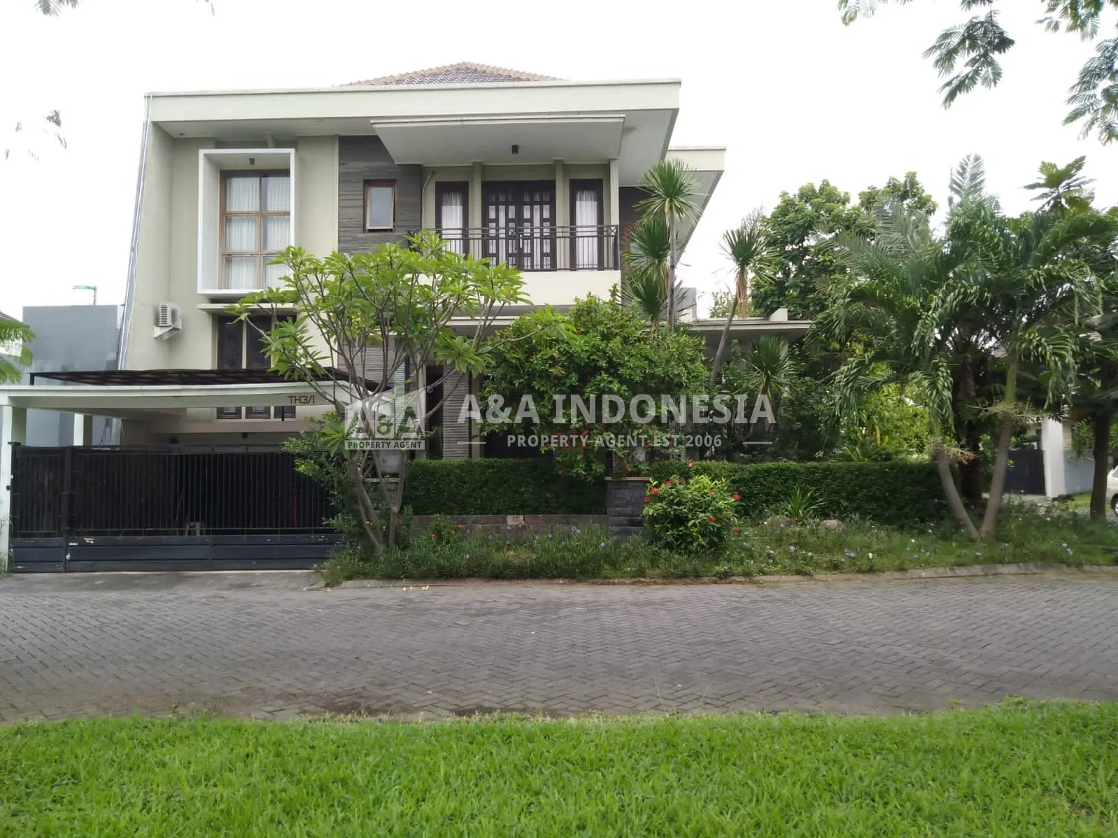 Dijual Rumah Mewah Kawasan Bukit Telaga Golf Citraland Surabaya Barat
