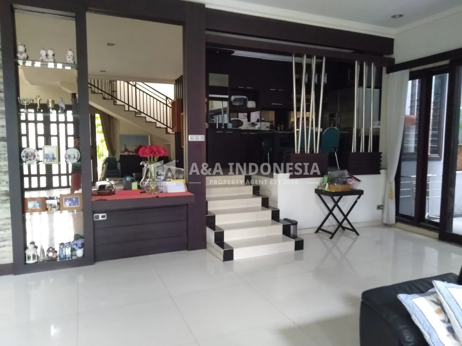 Dijual Rumah Mewah Kawasan Bukit Telaga Golf Citraland Surabaya Barat - Thumbnail 2
