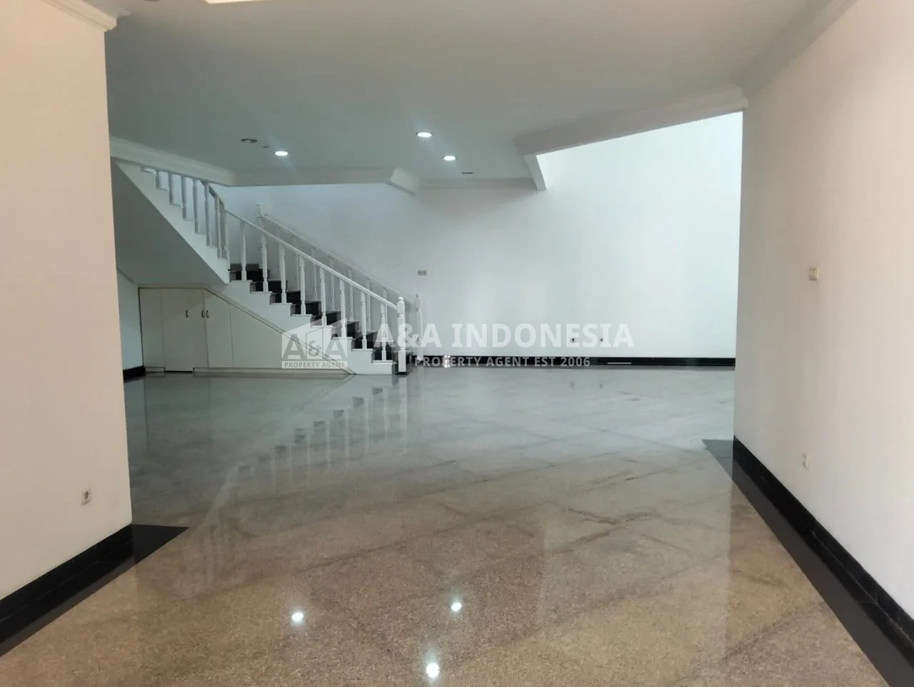 Dijual Rumah Mewah 2 Lantai di Jakarta Timur – Lingkungan AL - Thumbnail 3
