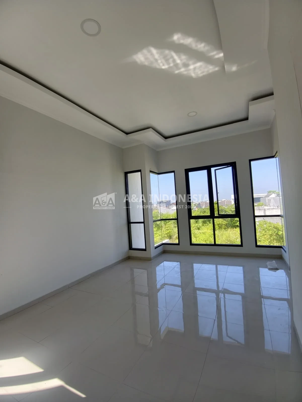 Dijual Rumah Minimalis Lokasi Strategis 2 Lantai Full Bangunan Bumi Wonorejo Asri Surabaya Timur - Thumbnail 5