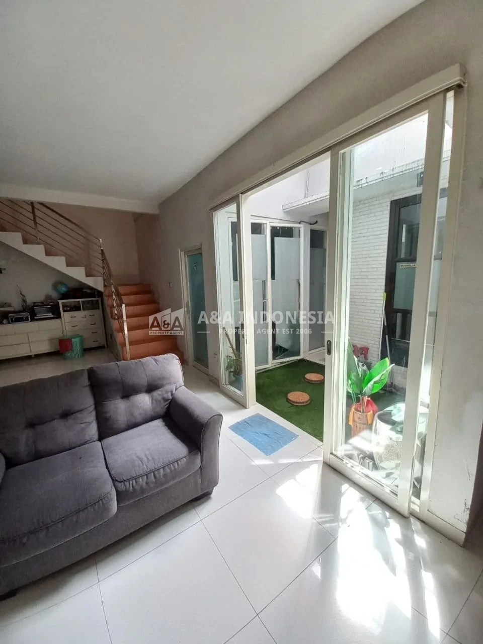 Dijual Rumah Usaha Di Jalan Gayung Kebonsari Timur Surabaya Selatan - Thumbnail 2