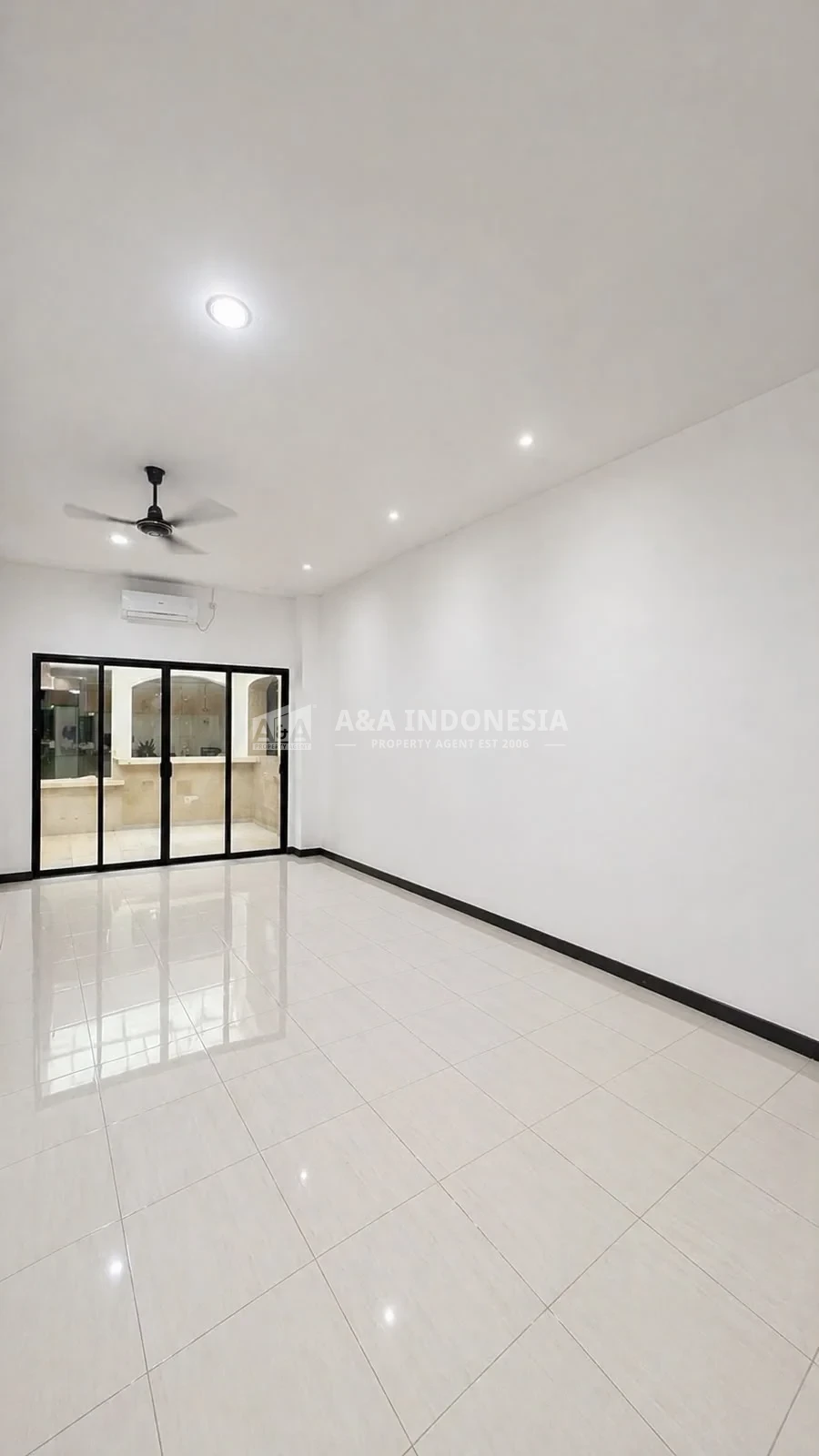 Dijual Rumah Selangkah dari Mall Pakuwon Indah – Villa Valensia Surabaya Barat - Thumbnail 4