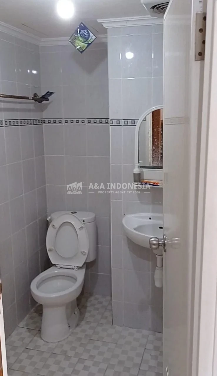 Disewakan Apartemen Puncak Kertajaya Tower B – View Kolam Renang, Full Furnished, Surabaya Timur - Thumbnail 5
