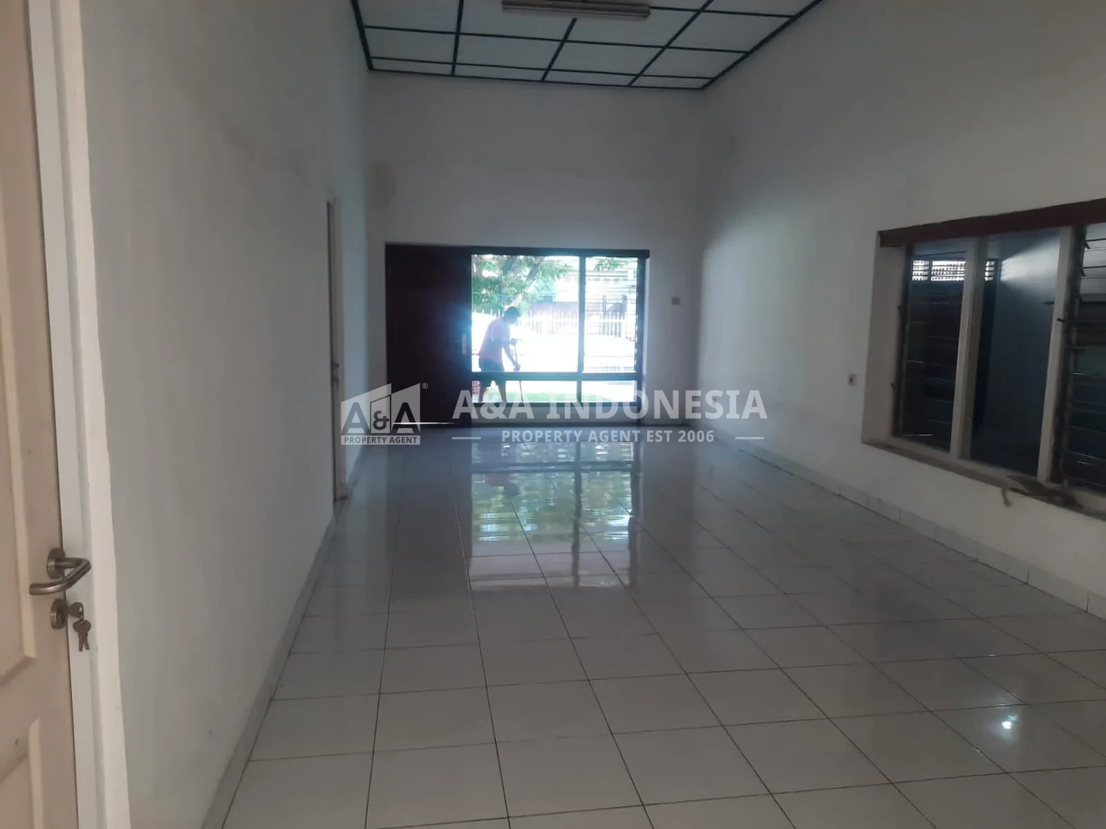 Jual / Sewa Rumah Usaha Raya Indragiri Lokasi Strategis Komersiil Surabaya - Thumbnail 4