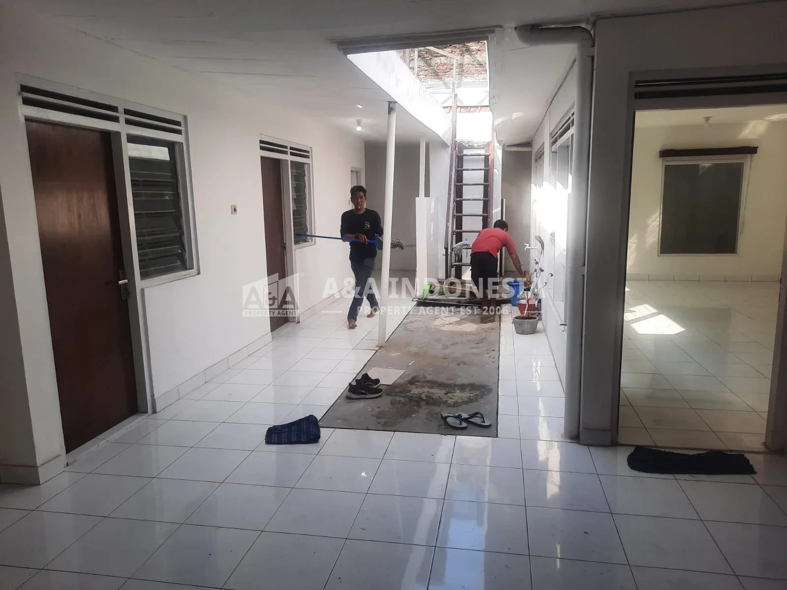 Jual / Sewa Rumah Usaha Raya Indragiri Lokasi Strategis Komersiil Surabaya - Thumbnail 6