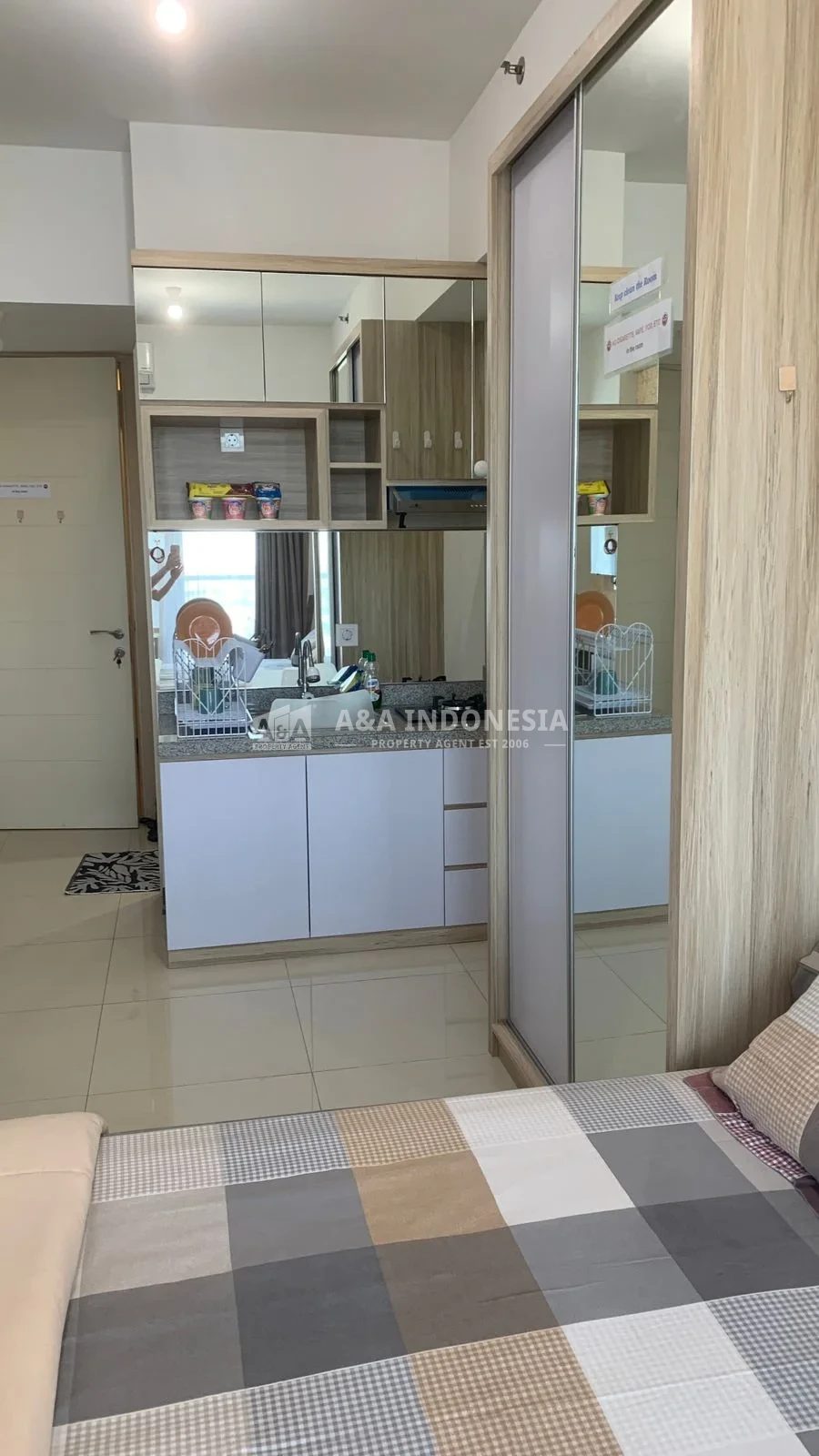 Disewakan Unit Apartemen 2 BR Puncak Kertajaya Tower B Full Furnished Lokasi Strategis Surabaya - Thumbnail 5