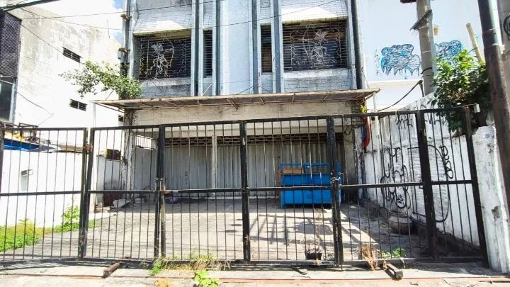 Dijual/Disewakan Ruko Strategis di Raya Pucang Anom Timur Surabaya Timur