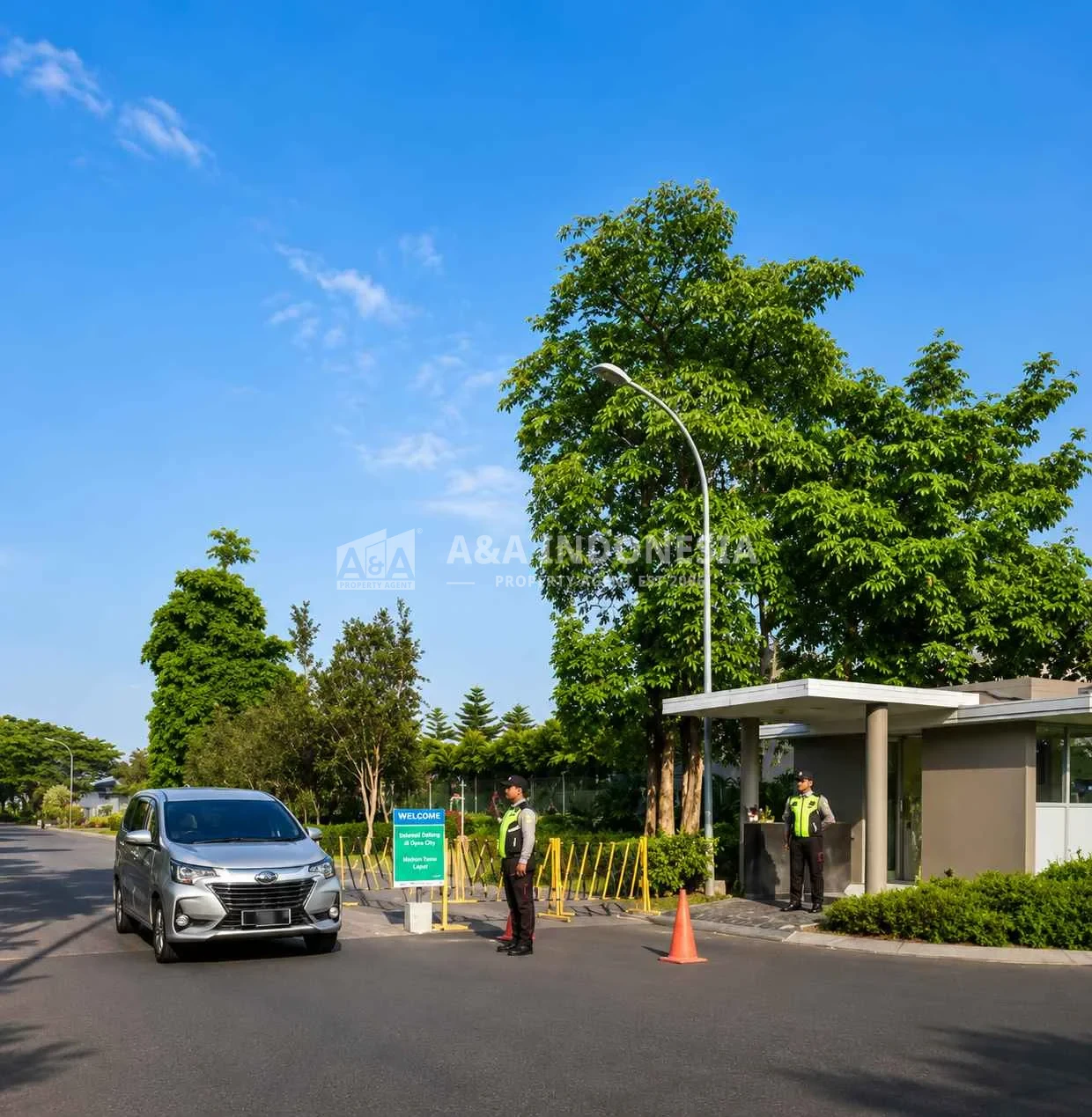 Dijual Rumah Mewah di Private Cluster Citraland The Greenlake Surabaya Barat - Thumbnail 2
