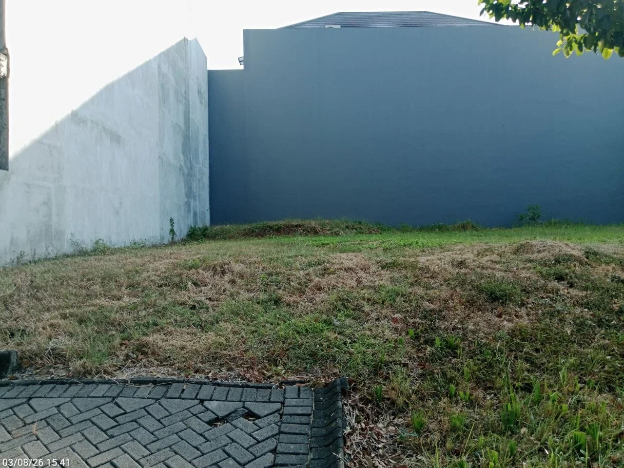 Dijual Tanah Eksklusif Dengan Luas 660m² di Kawasan Elit Taman Golf Citraland Surabaya Barat - Thumbnail 2