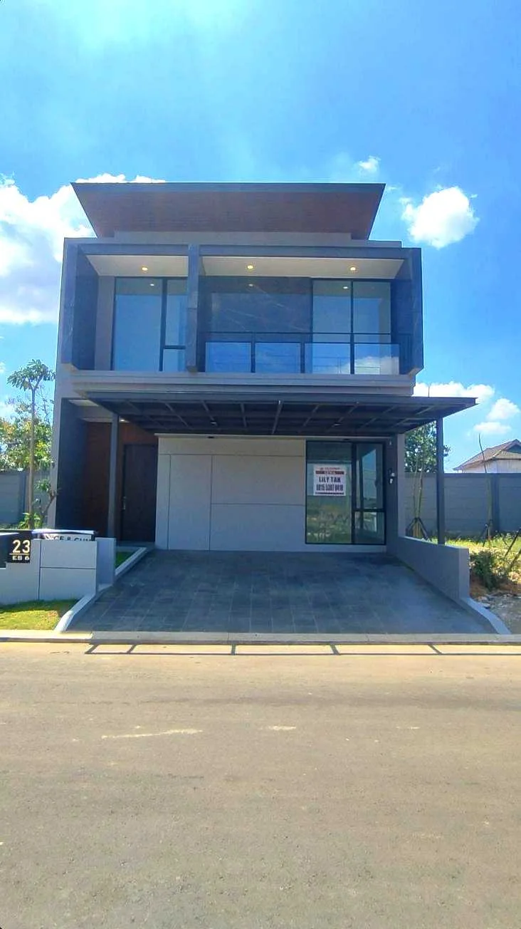 Sewa Rumah Baru Siap Huni di Emerald Stone Citraland Surabaya Barat