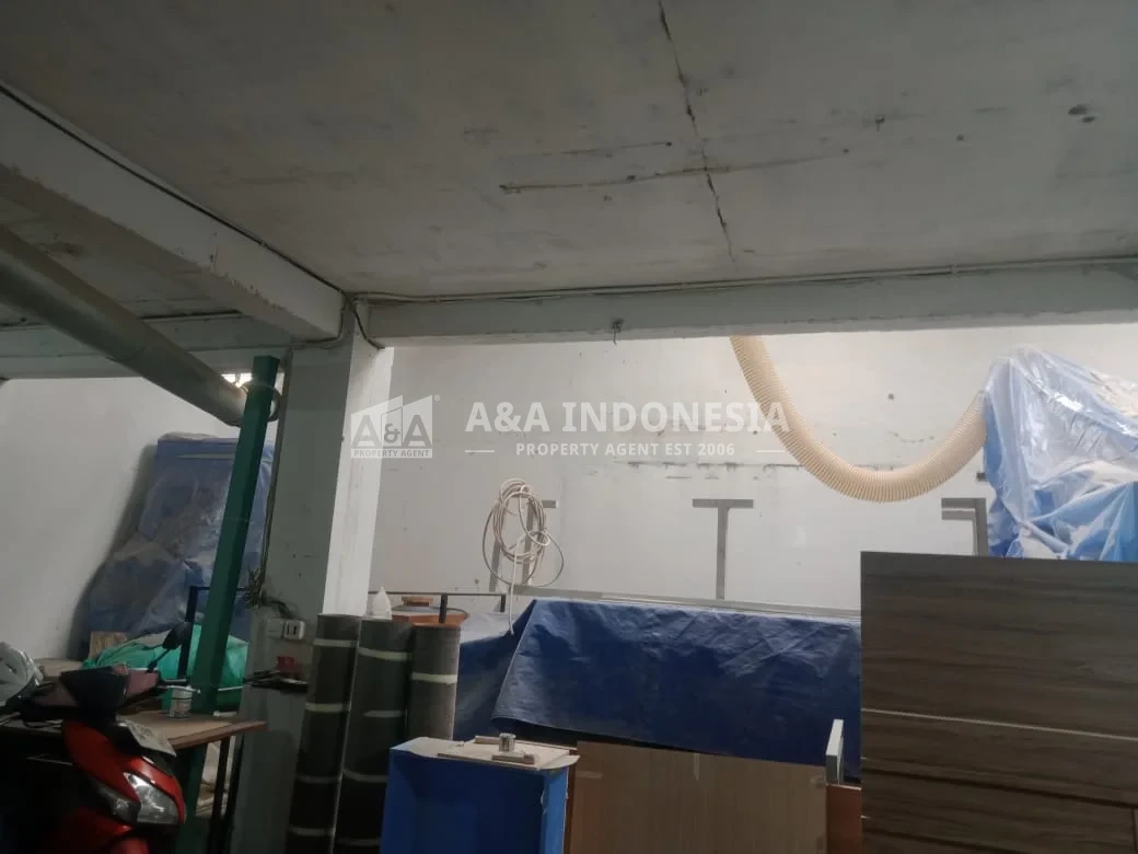 Jual Gudang Kedinding Tengah Lokasi Strategis Surabaya - Thumbnail 7