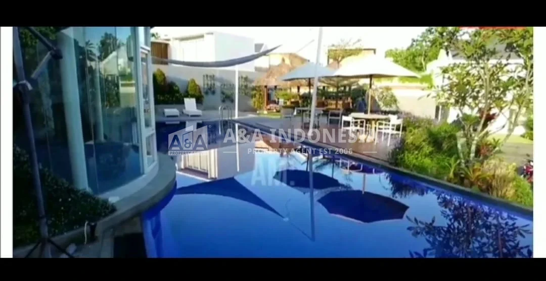 Jual Villa Mewah 2 Lantai plus Swimming Pool Uluwatu Pecatu Badung Lokasi Strategis di Bali - Image 1