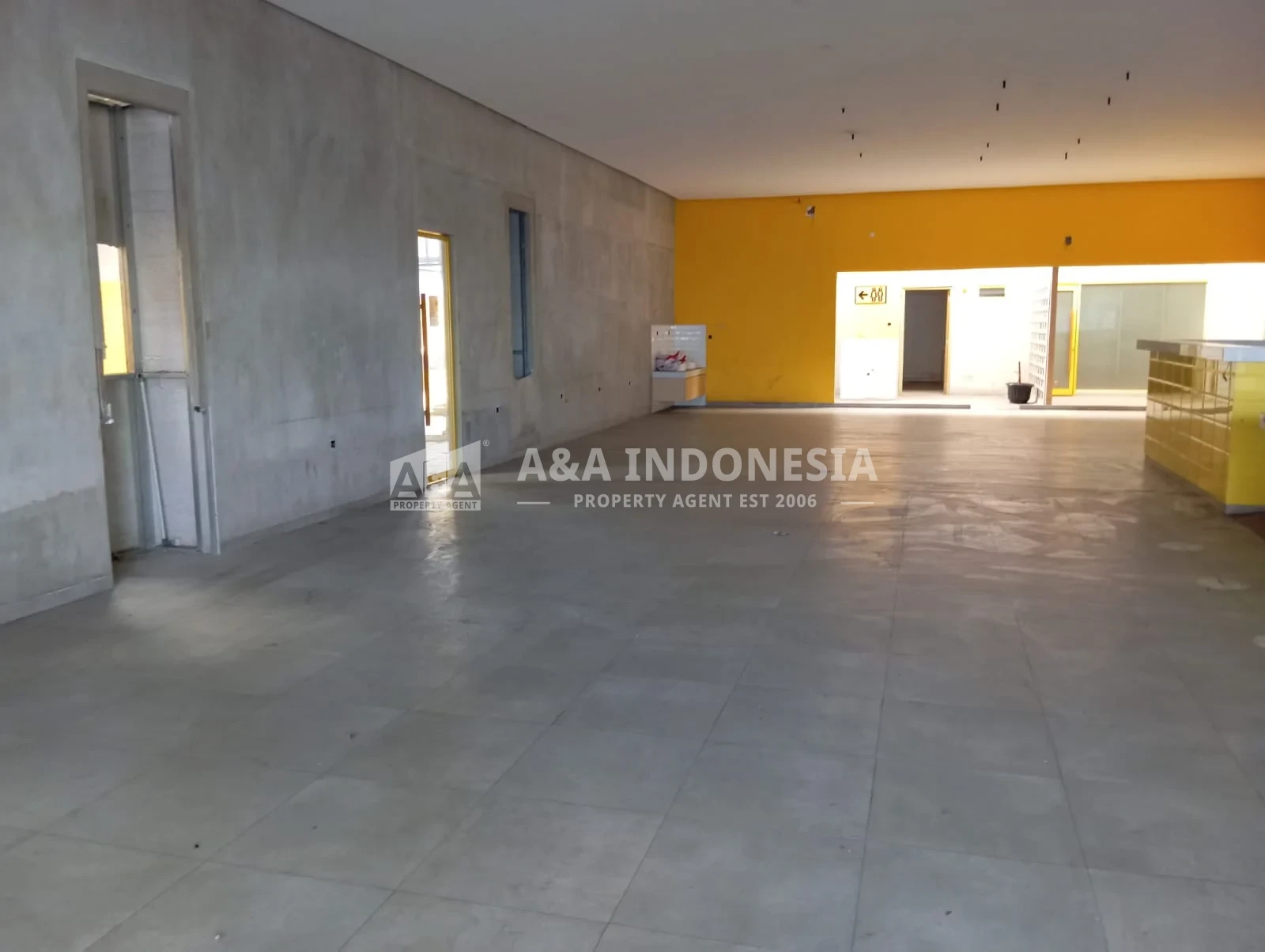 Disewakan Rumah Usaha Raya Nginden Lokasi Istimewa Strategis Surabaya - Thumbnail 5