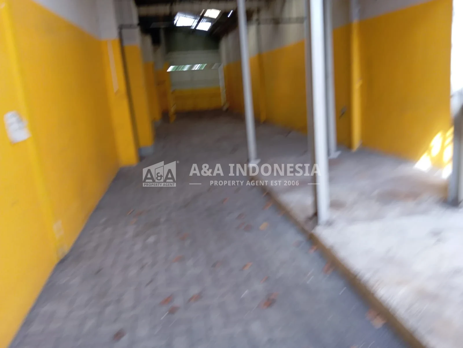 Disewakan Rumah Usaha Raya Nginden Lokasi Istimewa Strategis Surabaya - Thumbnail 6