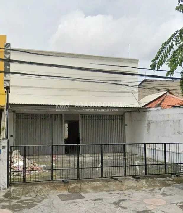 Disewakan Rumah Usaha Istimewa Raya Nginden Lokasi Strategis Surabaya - Image 1