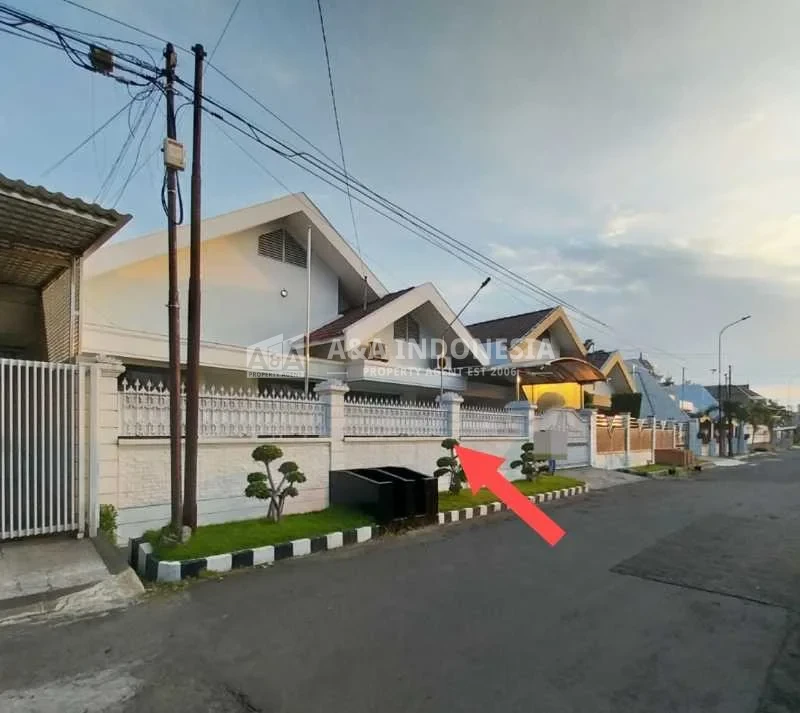 Jual Murah Lelang Rumah Dharmahusada Indah Utara Lokasi Premium Surabaya Timur - Image 1