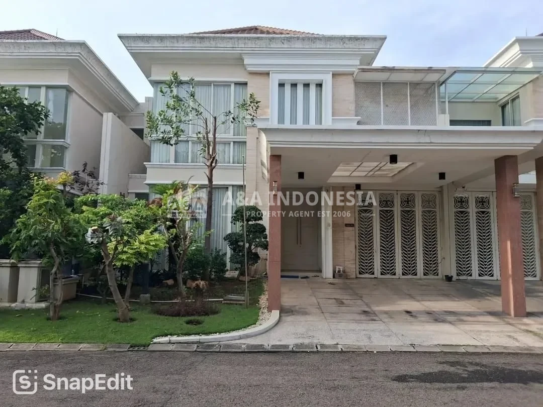 Dijual Rumah Minimalis Mewah di Lariz Wood Pakuwon Indah Surabaya Barat - Image 1