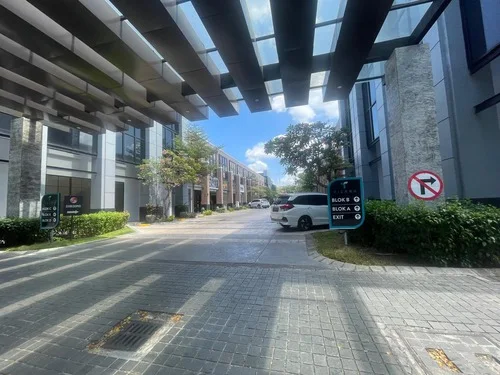 Dijual Ruko 3 Lantai Strategis Kawasan Komersial Ramai Berkembang di Tierra Soho Surabaya Barat - Thumbnail 2