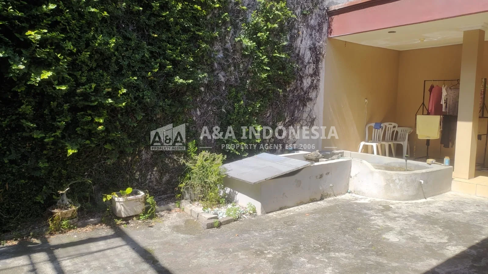 Dijual Cepat Rumah Lokasi Strategis dan Premium Darmo Harapan Surabaya Barat - Image 1