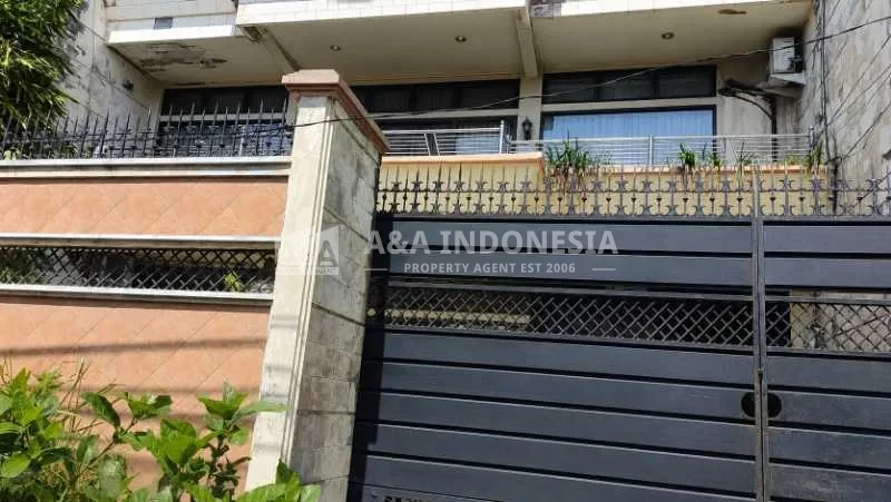 Dijual Rumah Siap Huni di Petemon Sidomulyo, Surabaya Pusat - Image 1