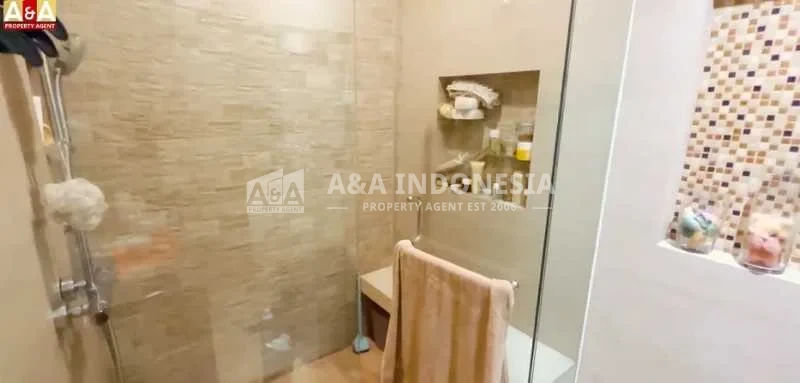 Dijual Rumah Elit Siap Huni Lokasi Premium Raffles Garden  Citraland Surabaya Barat - Thumbnail 5