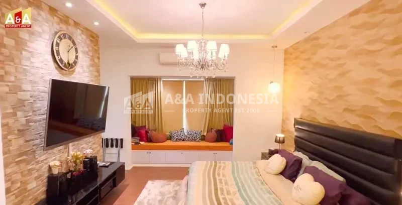 Dijual Rumah Elit Siap Huni Lokasi Premium Raffles Garden  Citraland Surabaya Barat - Thumbnail 6