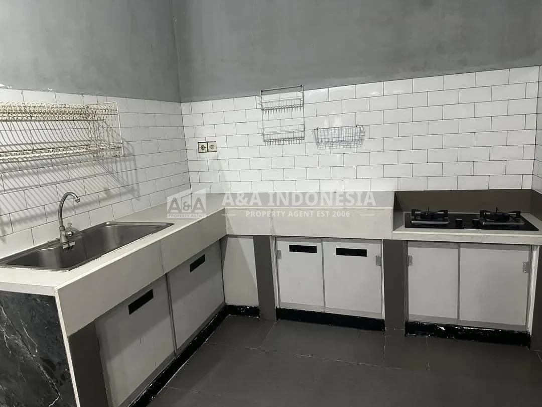 Dijual Rumah Siap Huni Di Kawasan Semolowaru Elok Surabaya Timur - Thumbnail 2