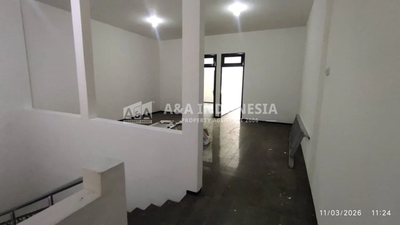 Disewakan Ruko Lokasi Strategis Cocok Untuk Usaha di Jalan Raya Mulyosari Surabaya Timur - Thumbnail 4