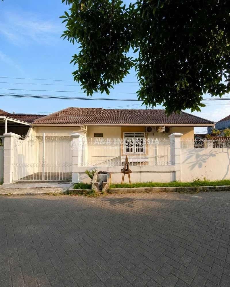Dijual Rumah Sutorejo Tengah Hook Row 2 Surabaya Timur - Image 1